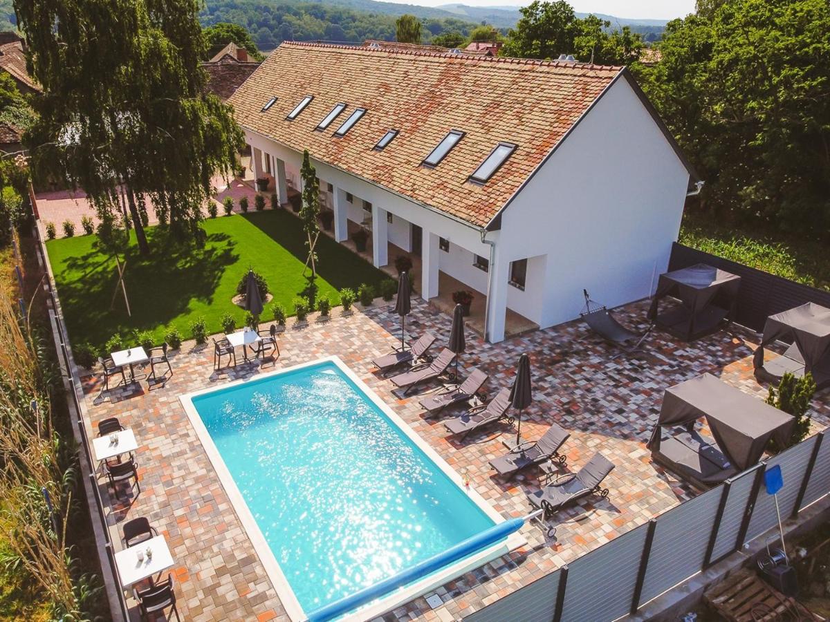 Palkonya Palkonyha Panzio Speiz Gasztromuhely B&B 외부 사진